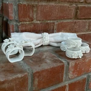 White roses ceramic napkin rings